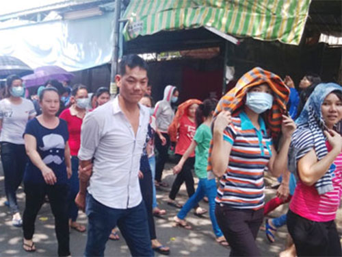 Bắt làm ngày chủ nhật nhưng không trả lương
