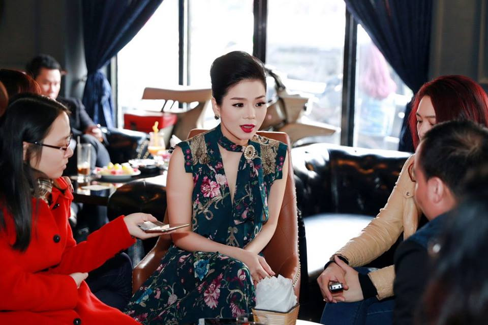 Lệ Quyên ý nhị nói về quan hệ "không nhìn mặt nhau" với Hà Hồ