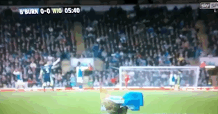 
G&agrave; m&aacute;i thang thang t&igrave;m mồi trận Blackburn Rovers - Wigan
