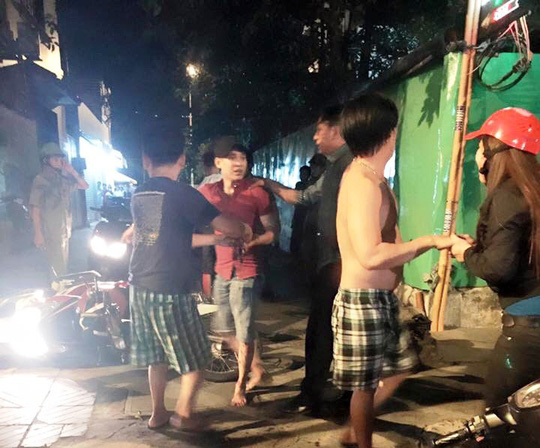 Nước mắt phiền muộn