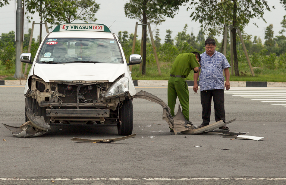 Taxi quay đầu, một người mất mạng!