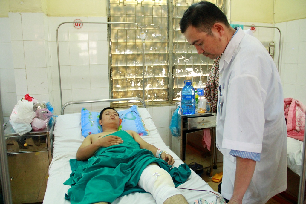 Đắk Lắk: CSGT bị ném gạch khi đang làm nhiệm vụ