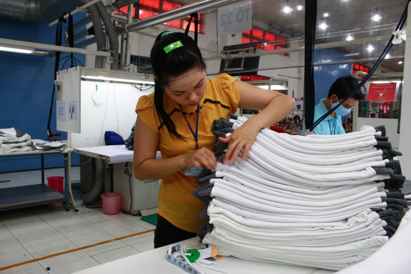 Lo xa cũng không thừa