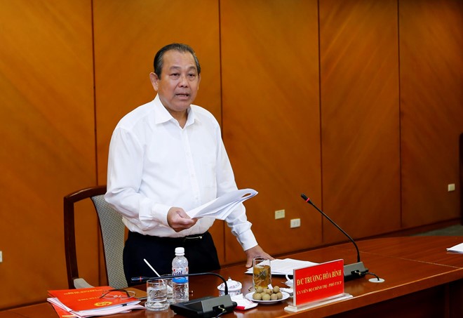 Phó Thủ tướng Thường trực Trương Hòa Bình giao UBND TP HCM yêu cầu các cơ quan chức năng xem xét, nếu đủ căn cứ pháp luật khởi tố vụ án hình sự vụ người dân lọt xuống hố ga - Ảnh: Nhật Bắc