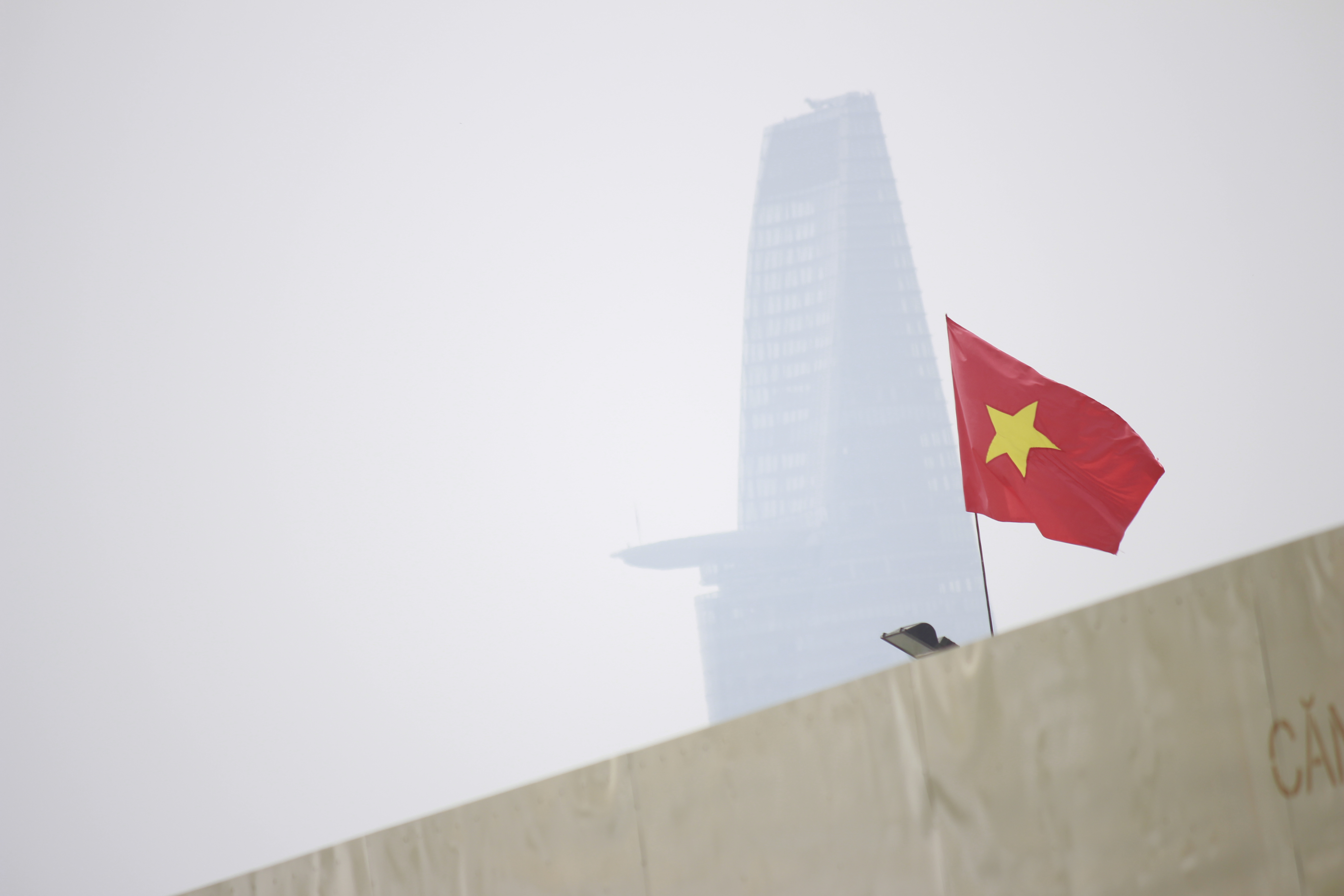Mù khô trở lại TP HCM