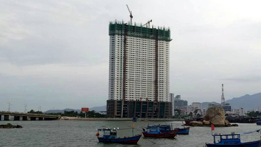 Vì sao không mạnh tay xử Mường Thanh Khánh Hòa?