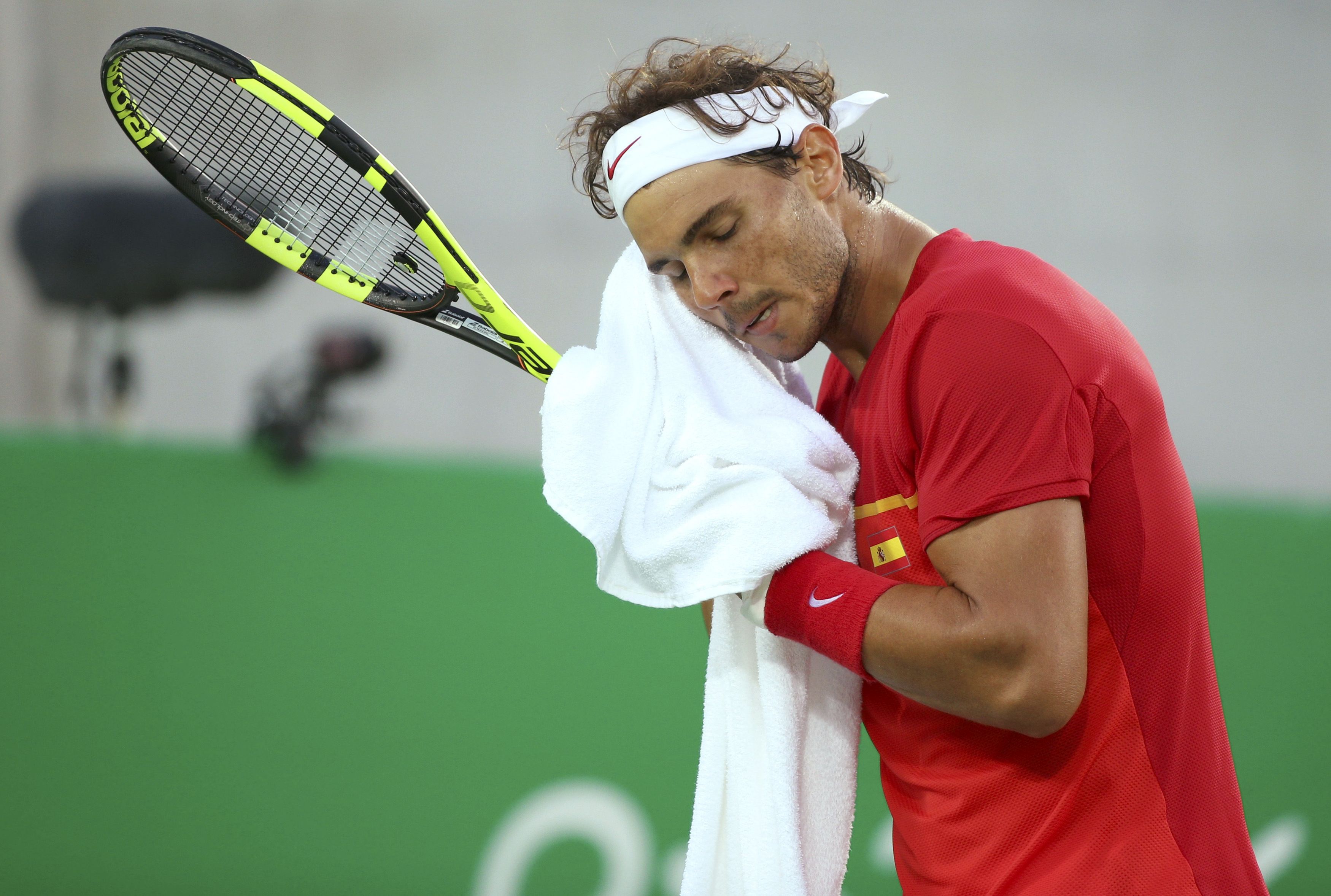 Nadal vỡ mộng chung kết Olympic