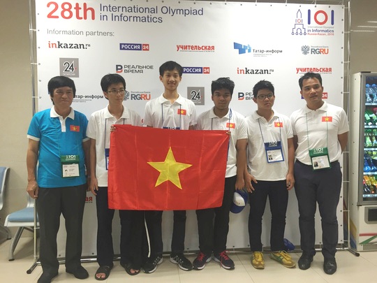 Nam sinh lớp 11 giành HCV Olympic tin học quốc tế