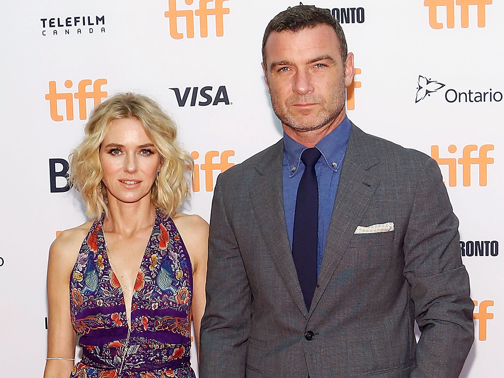 Naomi Watts kết thúc cuộc tình 11 năm với Liev Schreiber