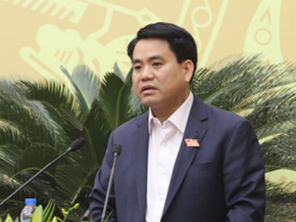 Tốn 128 tỉ đồng, chưa thấy hút được khối bùn nào ở Hồ Tây