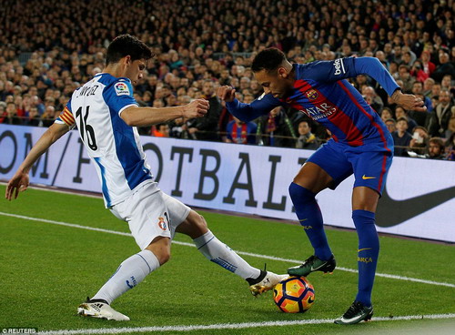 Neymar làm nền giúp hai đồng đội tỏa sáng