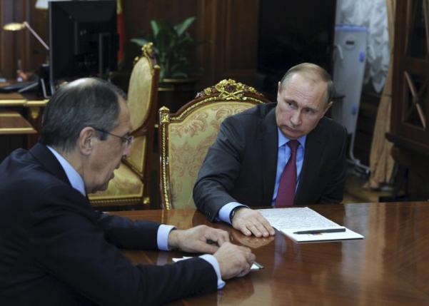 Tổng thống Putin đột ngột tuyên bố rút quân khỏi Syria