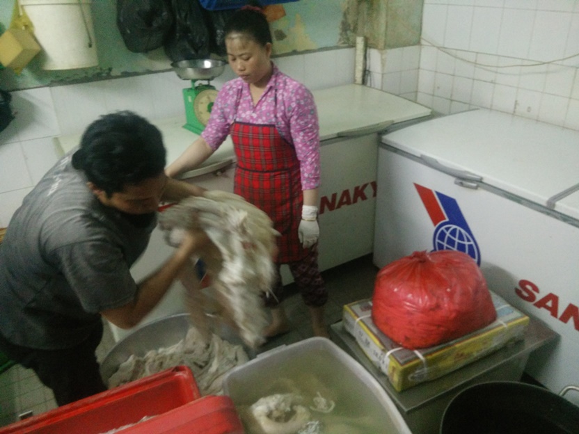 Cửa hàng thịt bò “độn” thêm cả tấn trâu dỏm