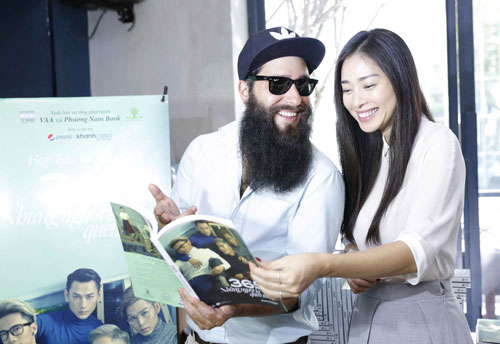 Không dễ gia nhập showbiz thế giới