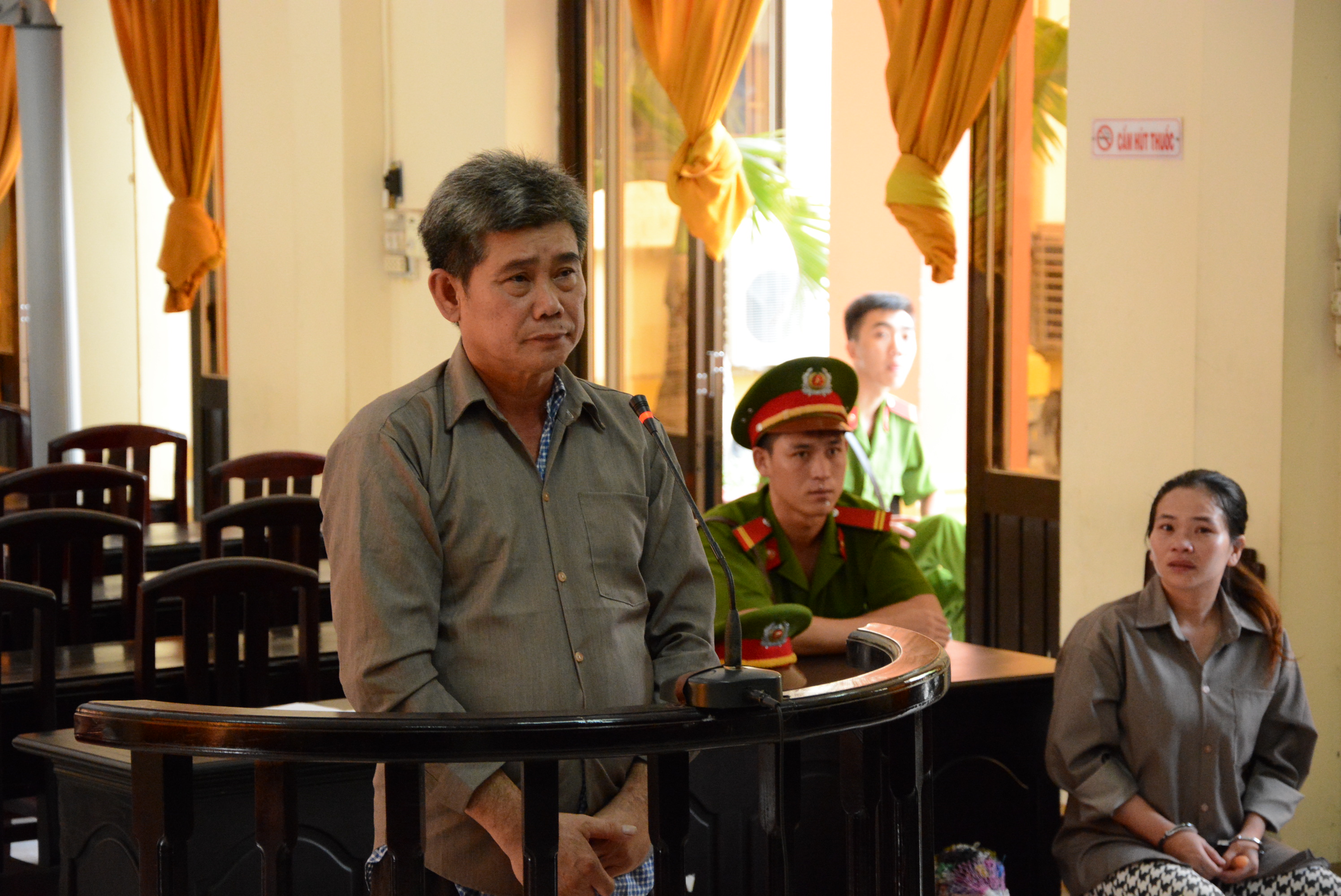 Giết nghịch tử, cha lãnh 12 tháng tù giam