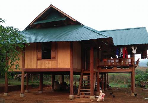 Xô xát sau cuộc nhậu, dao trên tay vợ đâm chết chồng
