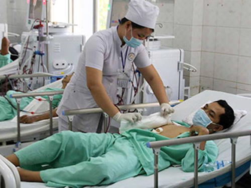 Bộ trưởng Y tế: Ghép thận sớm nhất cho nhà báo Hữu Bằng