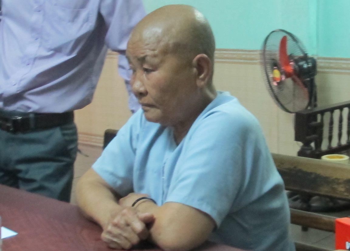 Từ Đà Lạt tới Đà Nẵng giả nhà sư để ăn xin