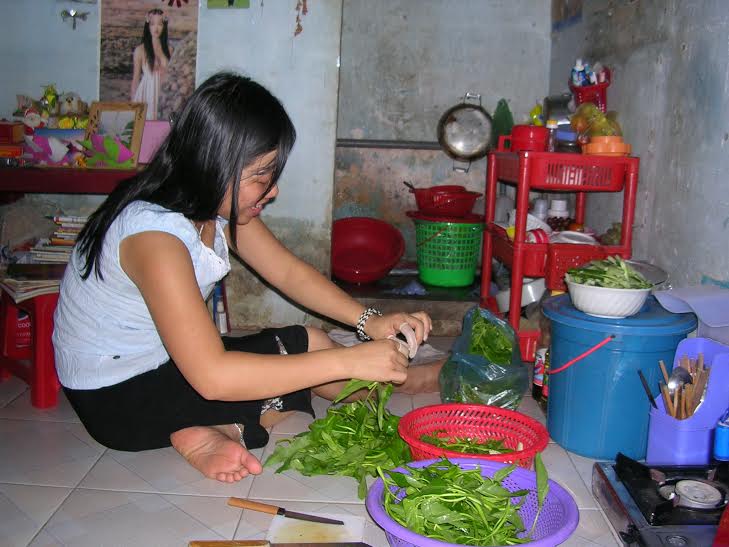 Đề nghị xử phạt nhà trọ thu tiền điện, nước giá cao