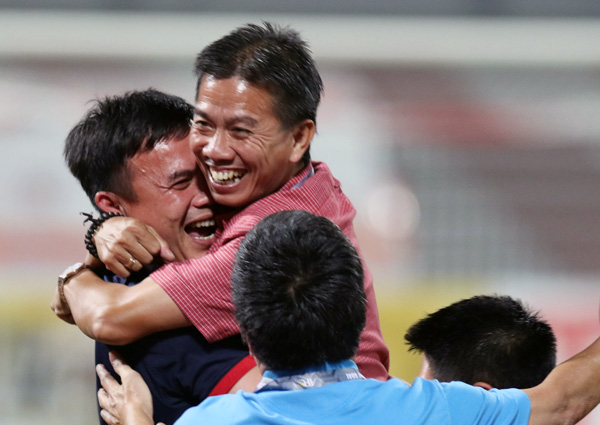 HLV Hoàng Anh Tuấn: Lùi 3 bước, tiến thẳng đến World Cup