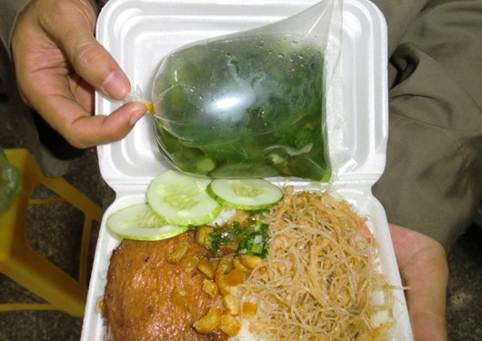 Hiểm họa khôn lường từ túi nilon, hộp đựng thức ăn
