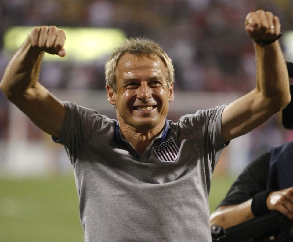 HLV Klinsmann đang đám phán dẫn dắt tuyển Anh