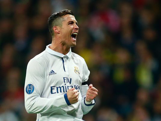 Ronaldo chi tiền giữ bí mật đời tư 70 năm sau khi chết
