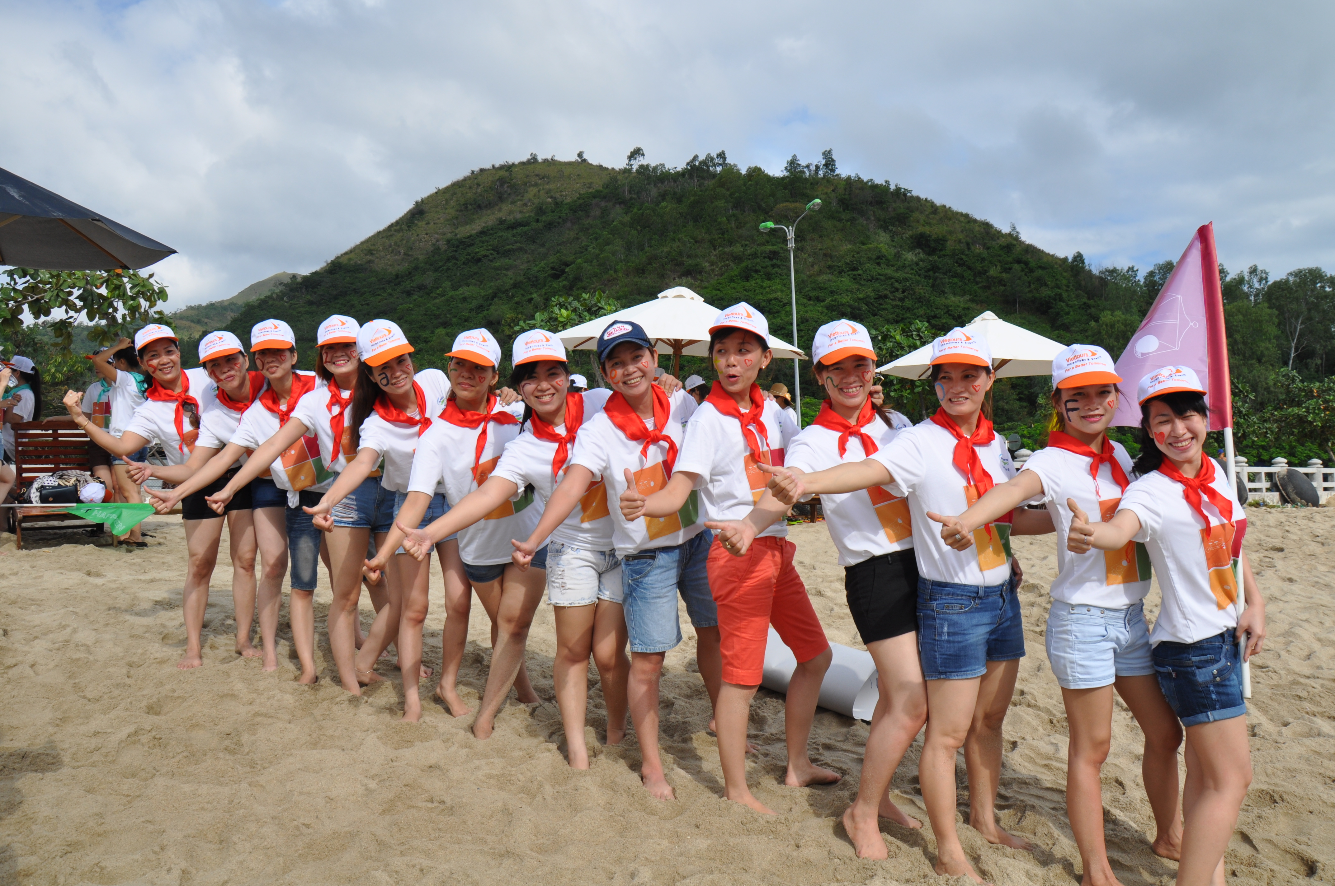Vui như du lịch cùng Viettours