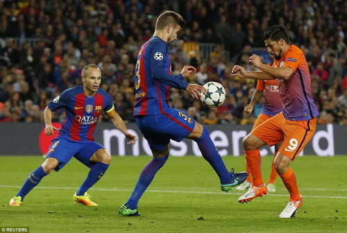 Nolito kh&ocirc;ng thể hiện được nhiều tại Nou Camp