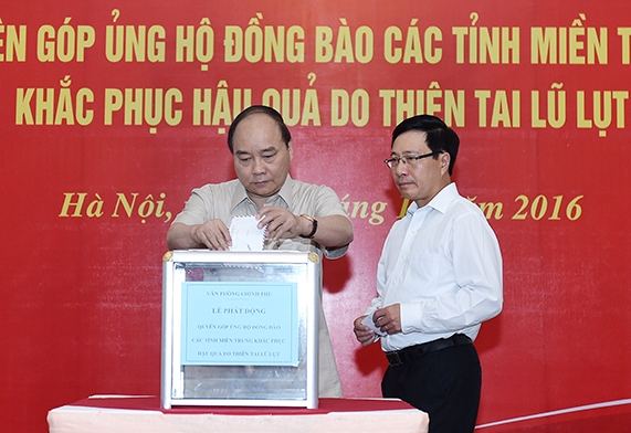 Thủ tướng, Phó Thủ tướng quyên góp ủng hộ đồng bào miền Trung
