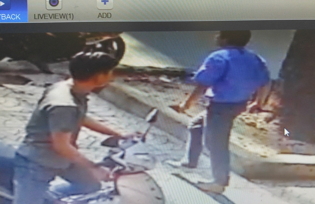 ​TP HCM: Cãi nhau, tài xế xe buýt đâm người rồi thản nhiên bỏ đi