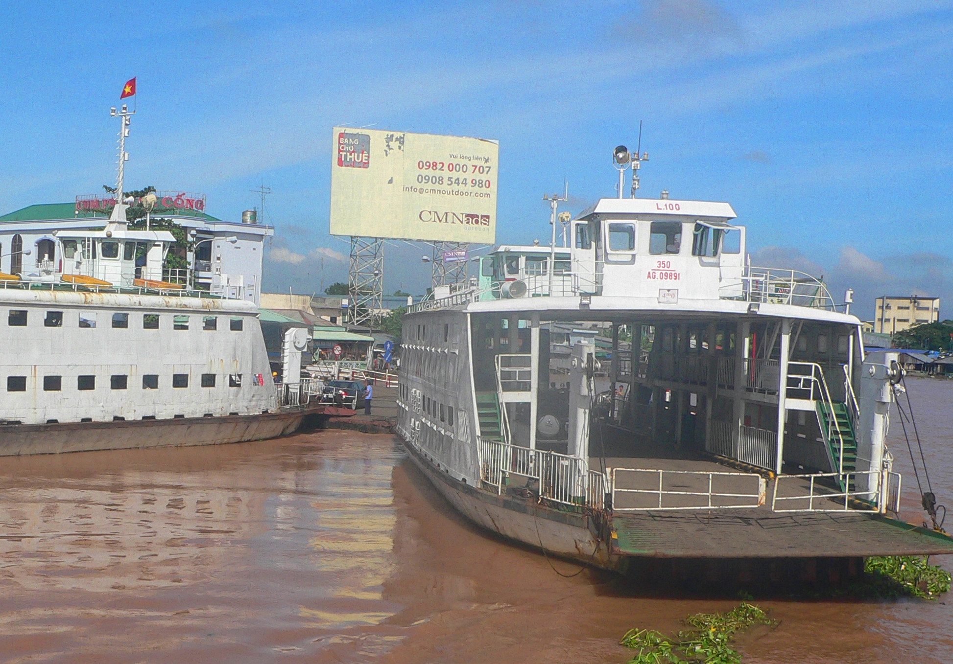 Điên đầu trước tin đồn nhảm