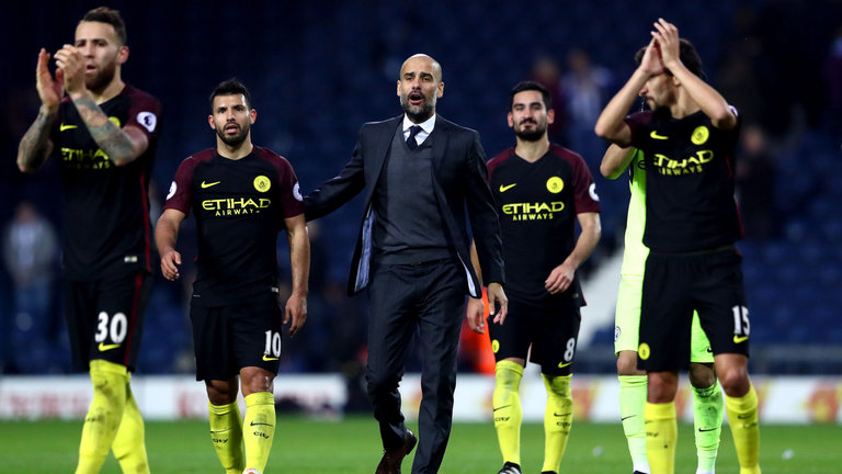 Trận thua Leicester cuối tuần qua khiến thầy trò Pep Guardiola lâm vào khó khăn