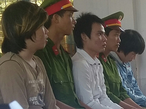 Cho rằng bị ép cung, 3 bị cáo kêu oan