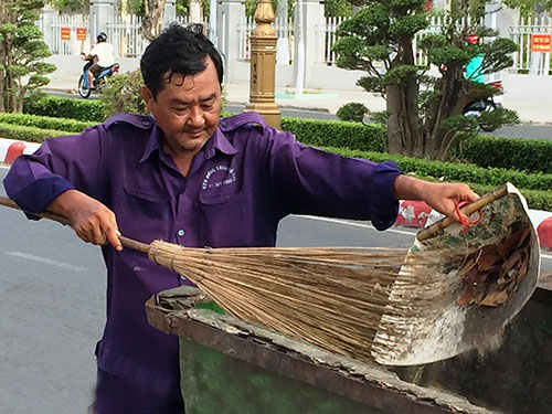 Bị cách chức vì… tố cáo“sếp”