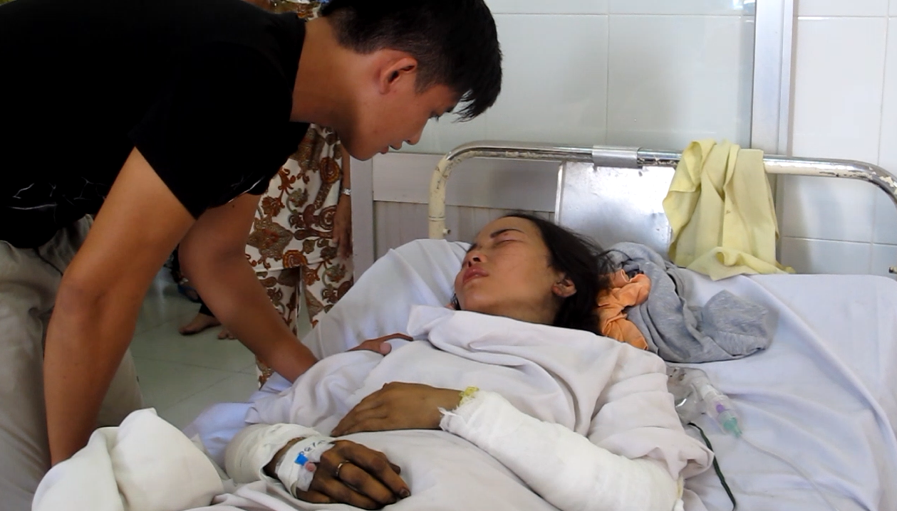 Nữ chủ nhà  nhảy lầu thoát thân