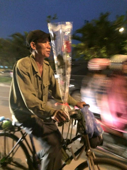Hình ảnh đẹp chiều ngày 19/10 được phóng viên ghi lại