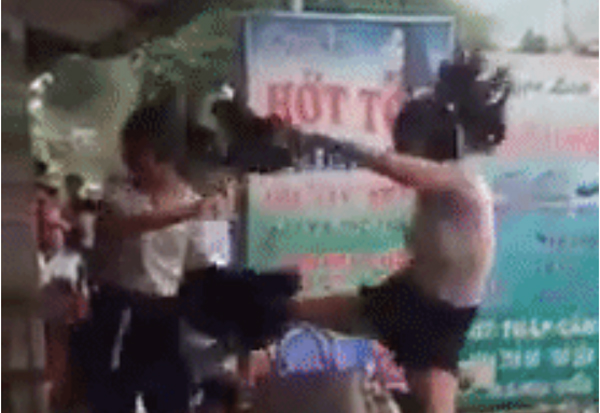 
H&igrave;nh ảnh cắt từ clip.
