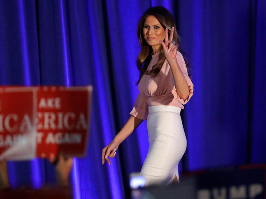 Vợ hiện nay đạo văn vợ cũ của ông Trump