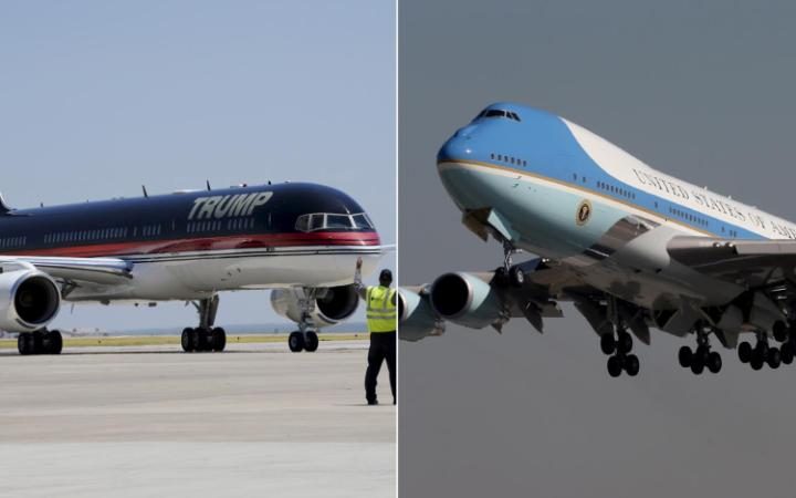
Trump Force One (tr&aacute;i) v&agrave; Air Force One. Ảnh: THE TELEGRAPH

