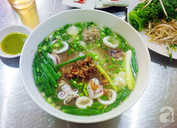 Tô hủ tiếu mực