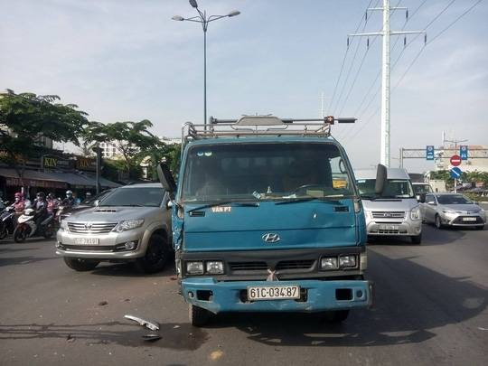 Hi&ecirc;̣n trường vụ tai nạn.