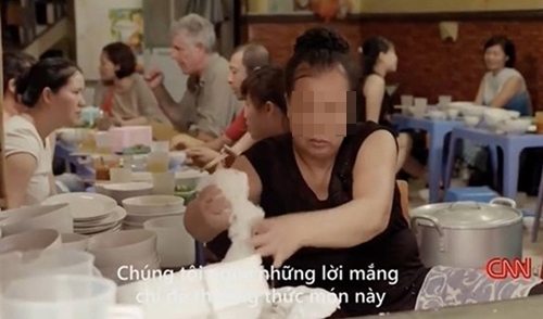 H&igrave;nh ảnh qu&aacute;n b&uacute;n chửi được ph&aacute;t tr&ecirc;n k&ecirc;nh CNN.