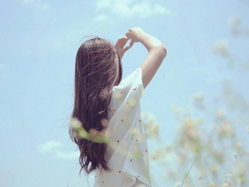 Là con gái dại khờ vừa đủ...