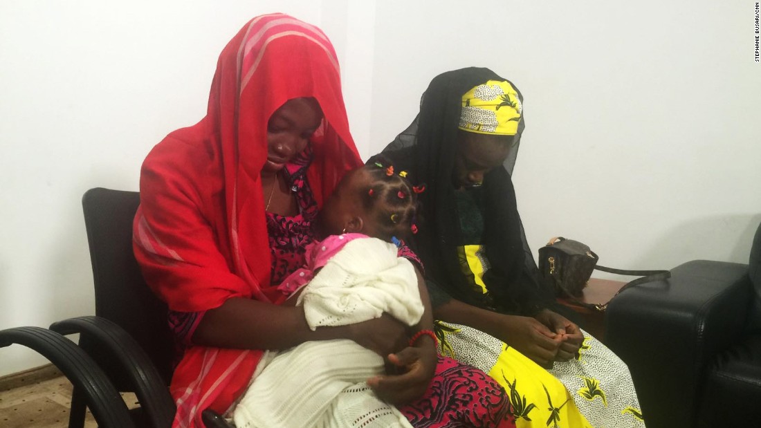 Nữ sinh bị bắt cóc “nhớ người chồng Boko Haram”