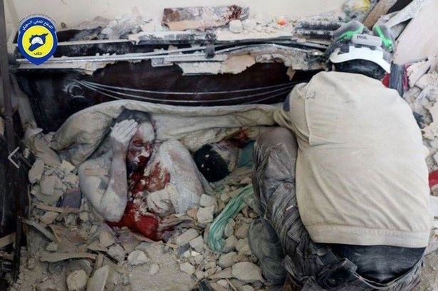 Bức ảnh rợn người thức tỉnh thế giới về Syria