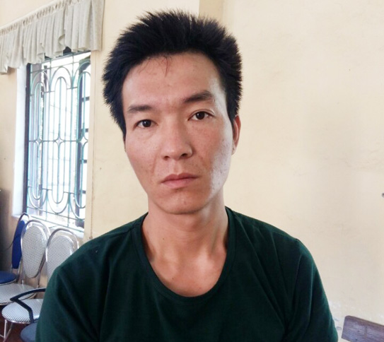 Sợ mẹ mắng không dám về nhà, bé gái bị "yêu râu xanh" xâm hại