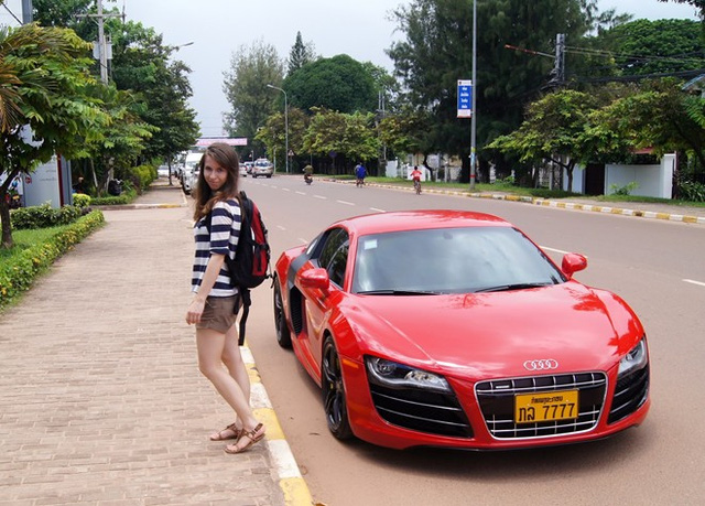 Xe hơi tại Lào rẻ đáng kể so với Việt Nam