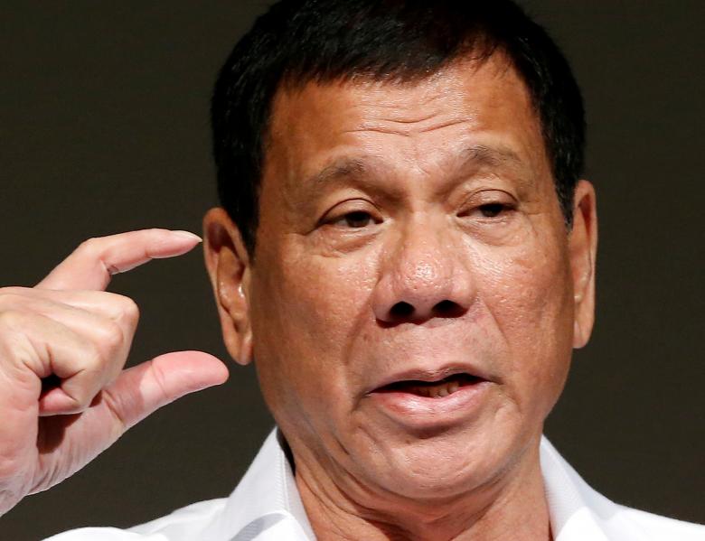 Bị Mỹ từ chối bán súng, Tổng thống Philippines lại... chửi