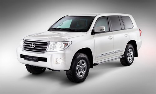 Mẫu SUV cỡ lớn phi&ecirc;n bản bọc th&eacute;p của h&atilde;ng Đức Alpha.